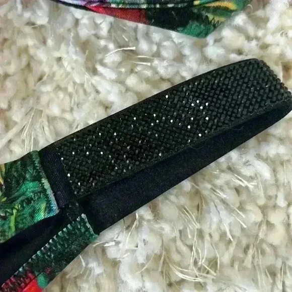 VS Victoria’s Secret Bombshell Swimsuit Bikini top xs bottoms m - Picture 8 of 10